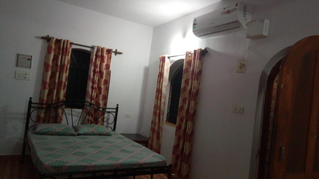 Geeta Guest House Калангут Экстерьер фото