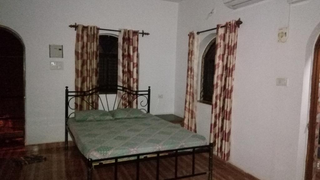 Geeta Guest House Калангут Экстерьер фото